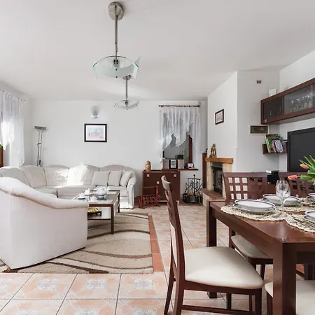 Holiday House 